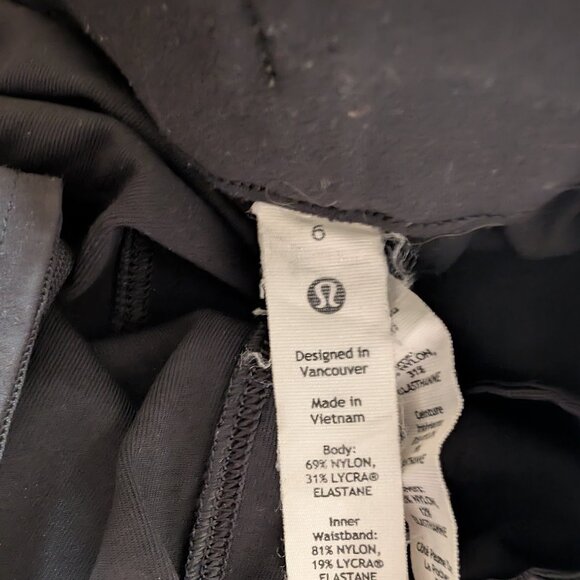 Lululemon tapered track pants - Picture 3 of 3
